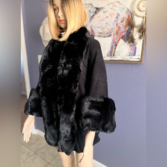 Odiva Faux Fur Nitted Coat - Picture 4 of 5